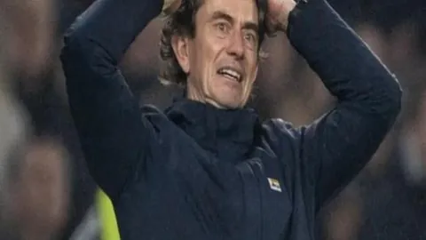 “NBA战火重燃！21战16胜，深度备战，品质篮球，全力冲刺加油！”